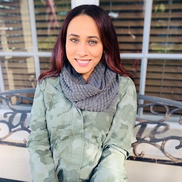 Meet the Posher Other - Meet your Posher, Rana